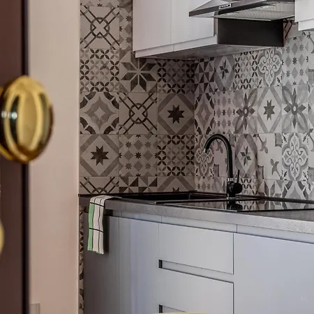 アパート Room77 モデナ