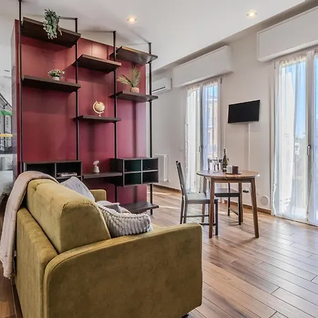 Apartment Room77 *